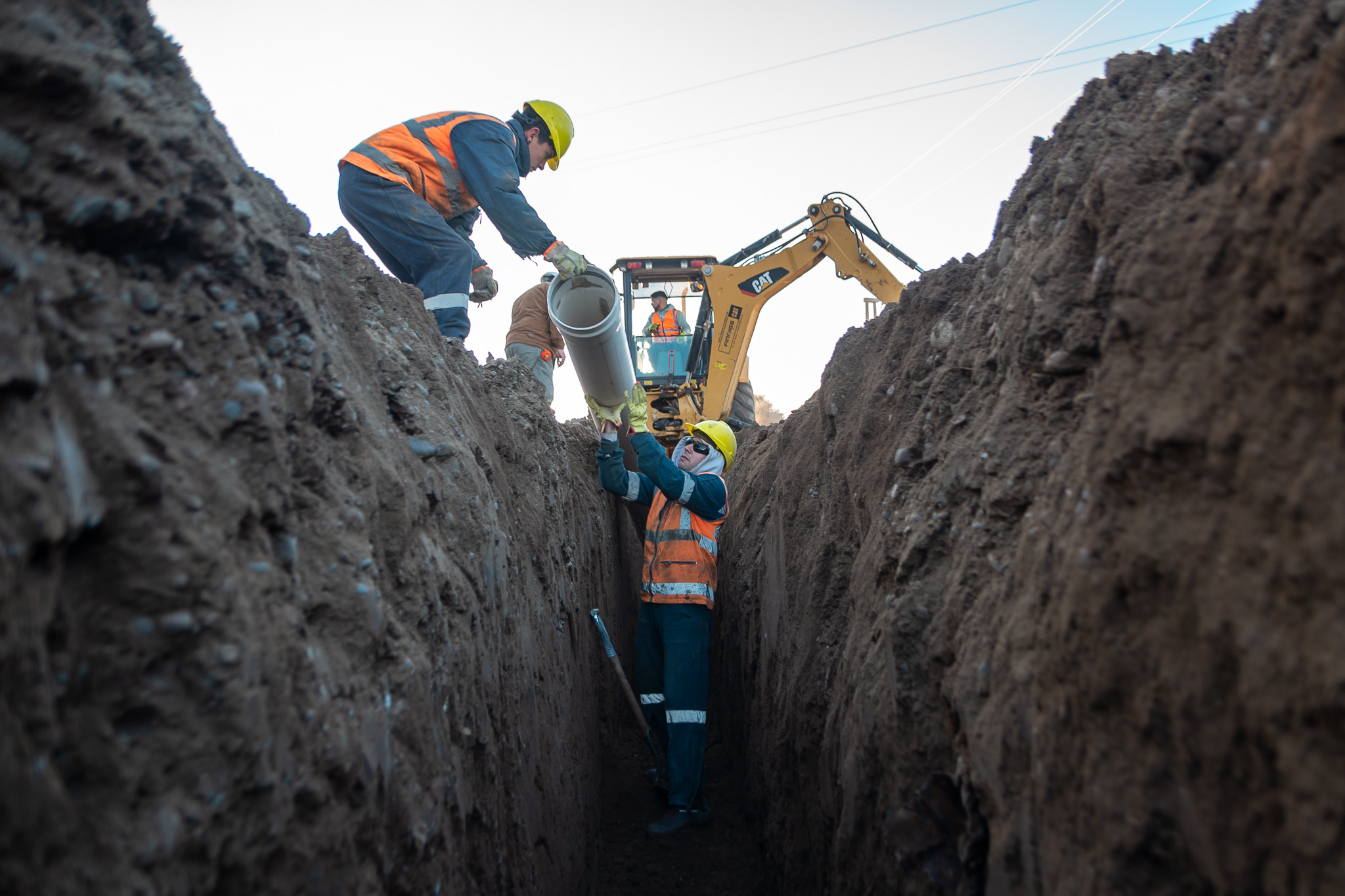 En el marco del ordenamiento económico, la SCPL realizó obras de redes cloacales para mejorar la urbanización y disminuir el impacto ambiental